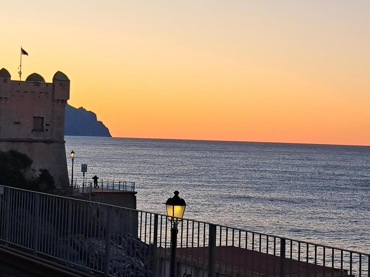 Ferienwohnung In Piazzetta A Nervi Genua Exterior foto